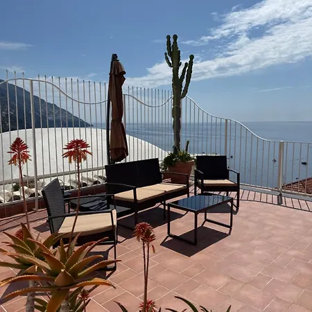Casa *